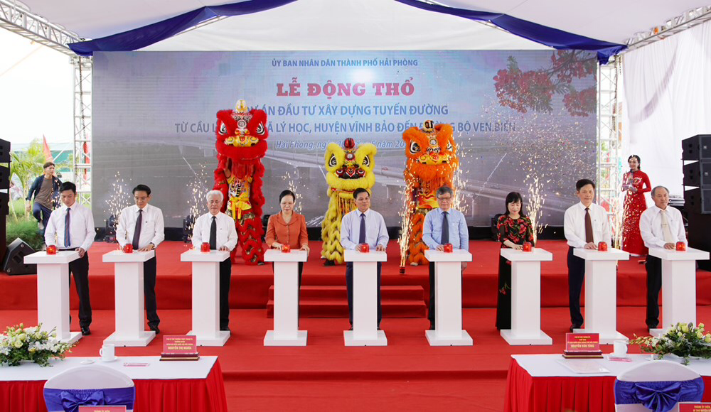 Động thổ xây dựng tuyến đường nối từ cầu Lạng Am đến đường ven biển